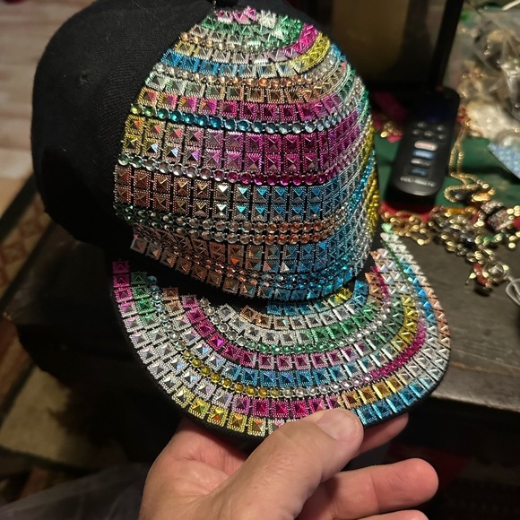 RAINBOW STUDDED - ONE SIZE ADJUSTABLE SNAPBACK BALL CAP HAT! By Claire’s - Picture 5 of 6